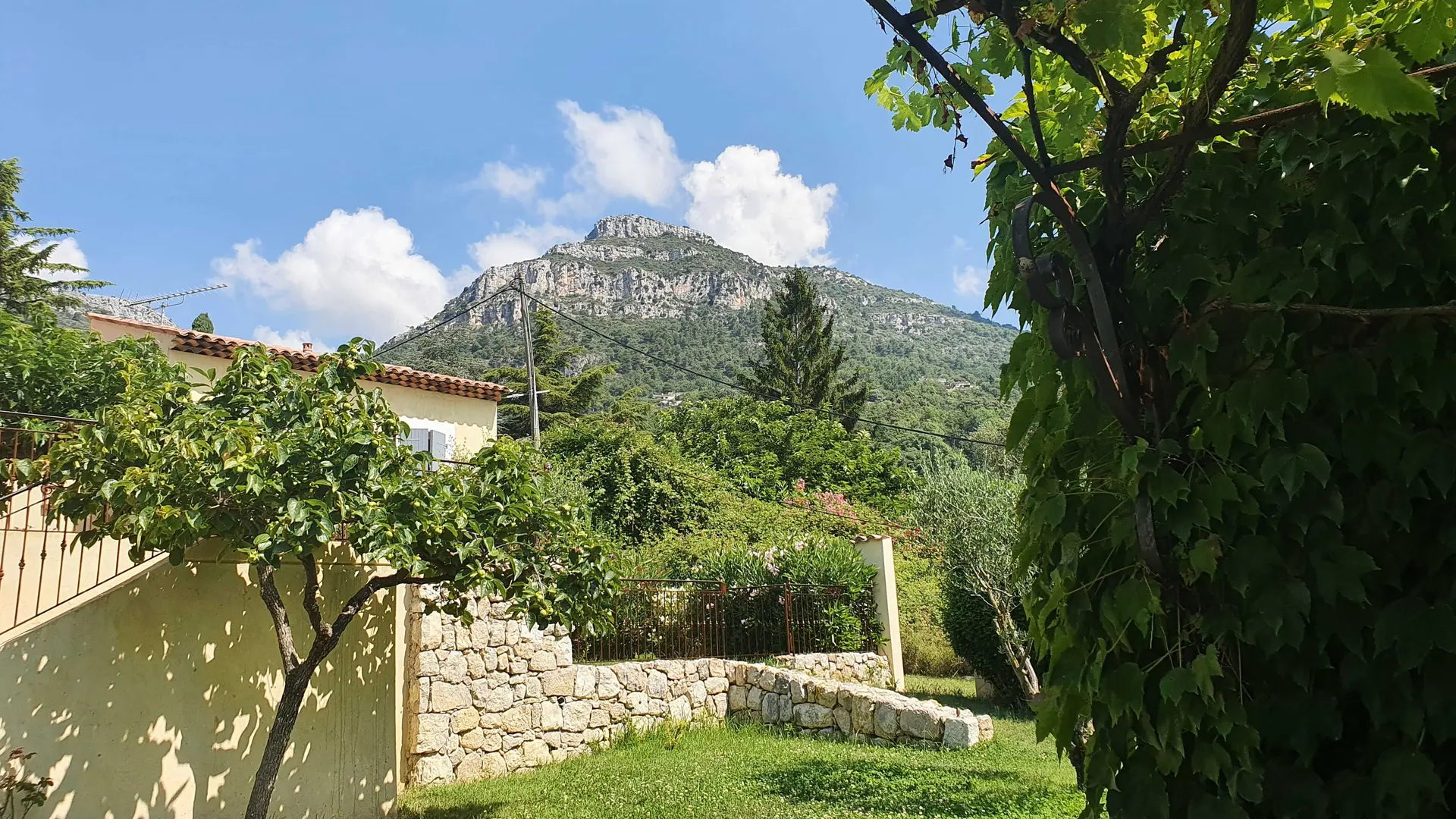 Gîte Olidom-Vue sur le Baou-Saint Jeannet-Gîtes de France Alpes-Maritimes