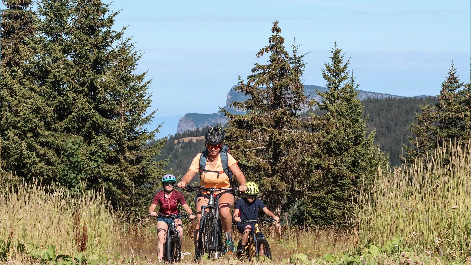 Piste bleue descendante Lièvre_Manigod