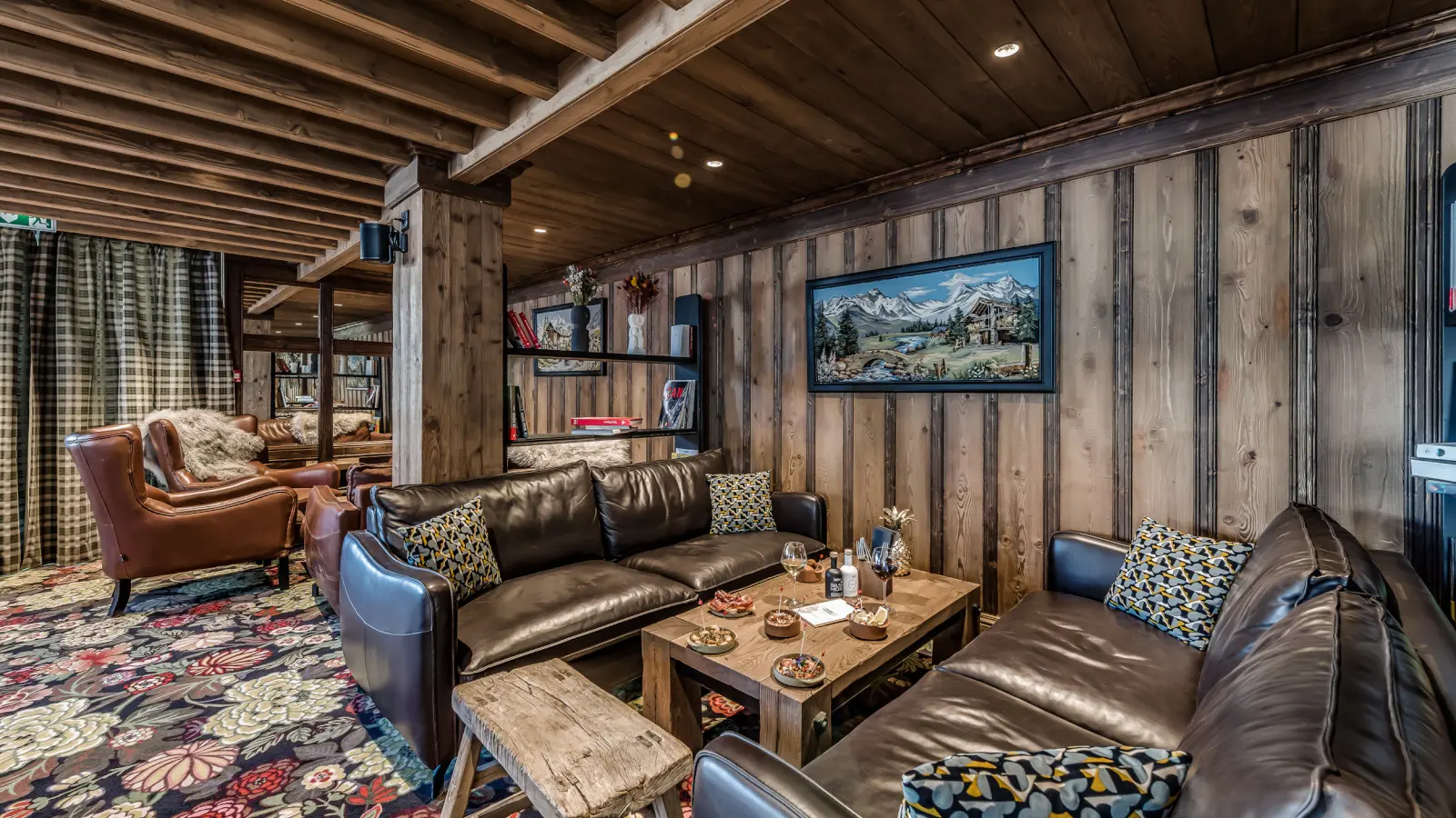 Salon lounge midi et soir_Le Val d'Isère Café