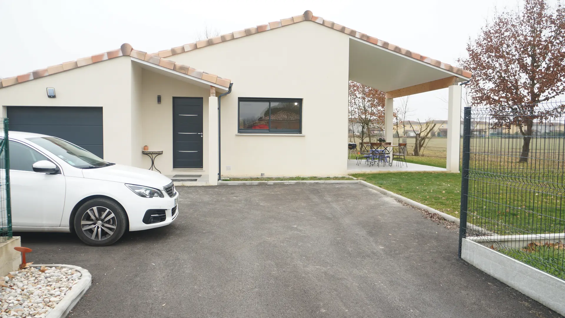 Le gîte d'Elia - parking