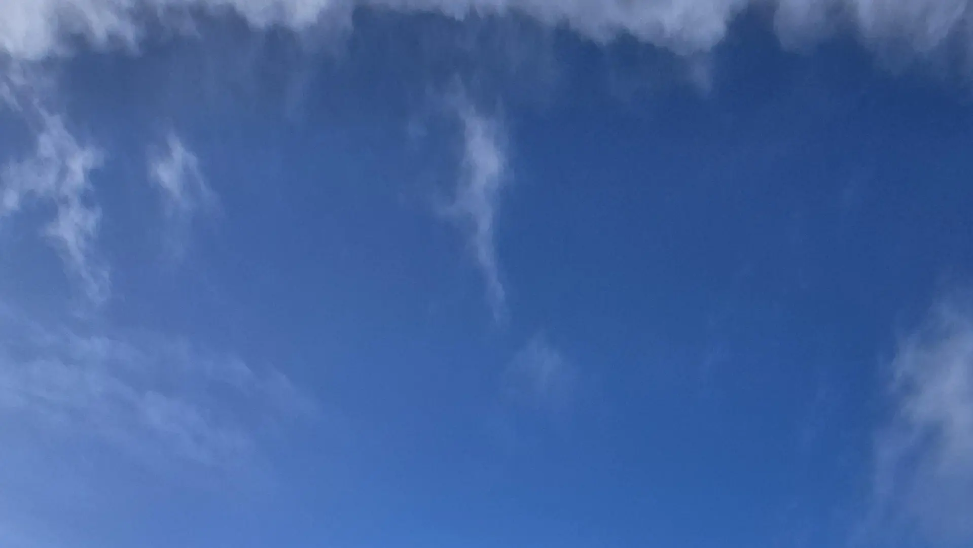 Jacuzzi, vue sur la maison