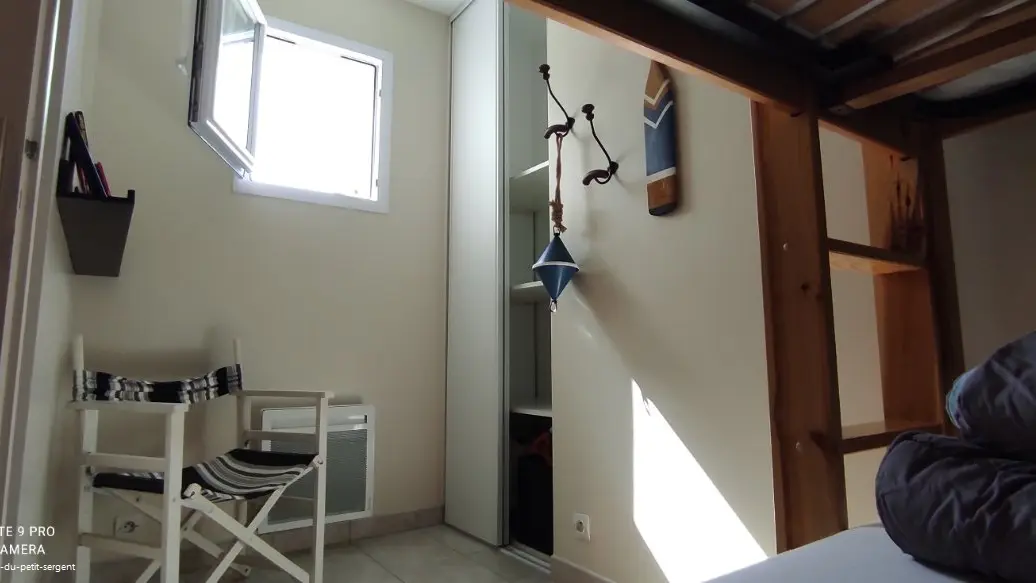 Schlafzimmer 3 mit großem Kleiderschrank