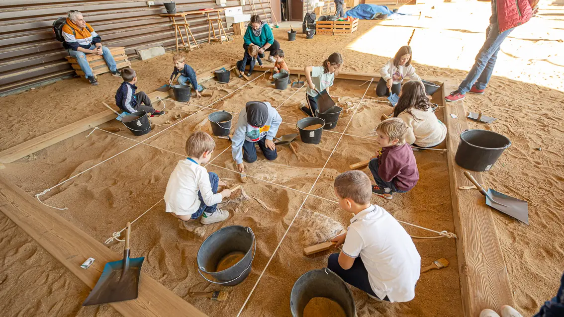 Paléopolis, la colline aux dinosaures_Gannat