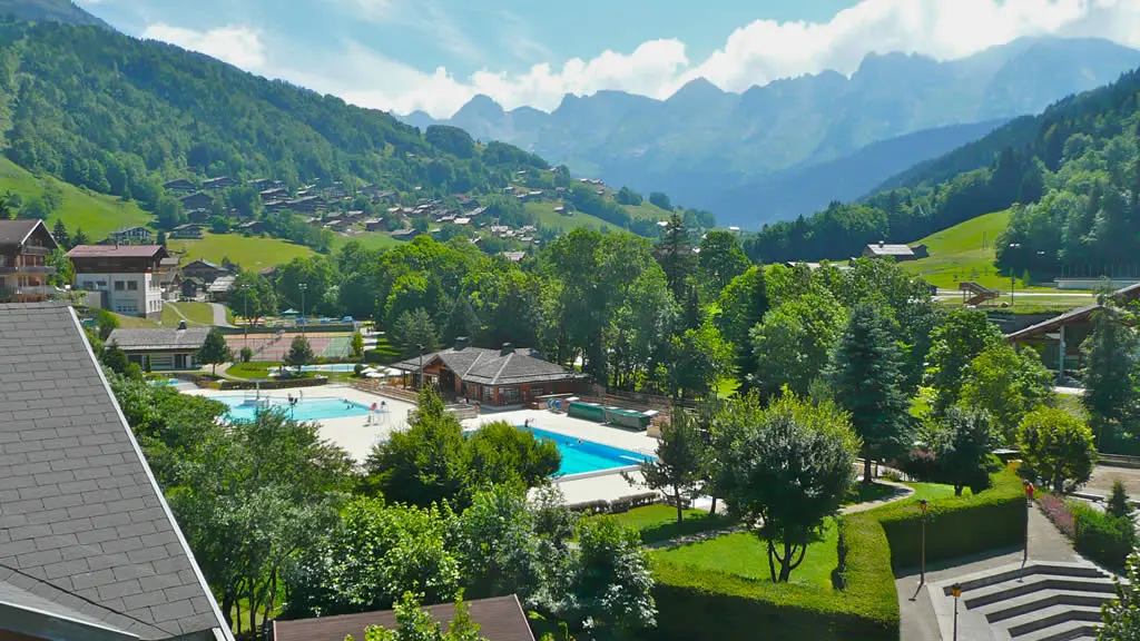 Terrace / Summer outside view - Le 146 place de l'église - Le Grand-Bornand