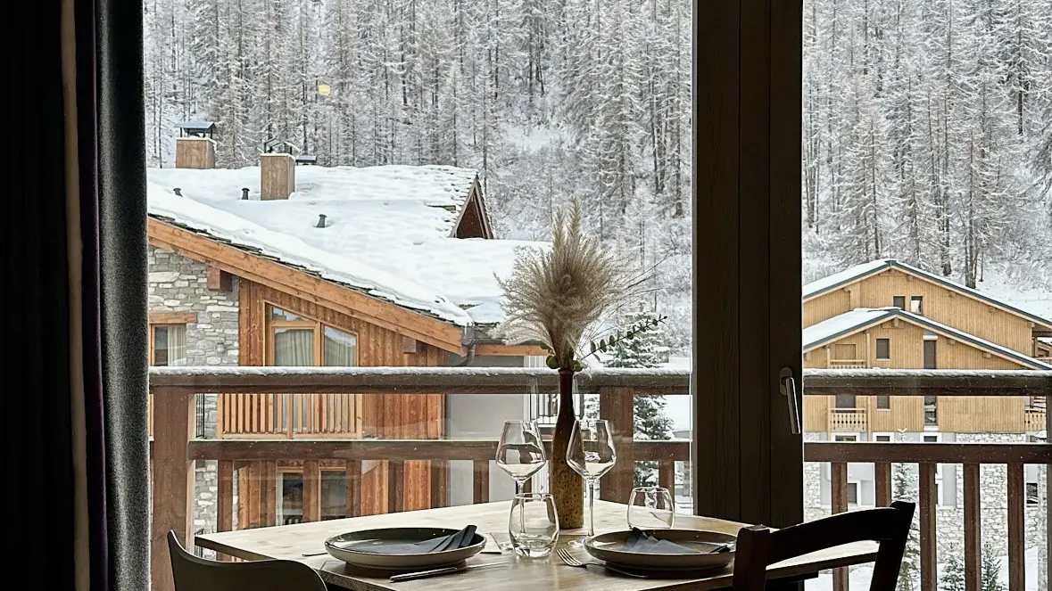Les Toits de Val d'Isère restaurant - Victoria Lodge, Friendly Hotel Val d'Isère