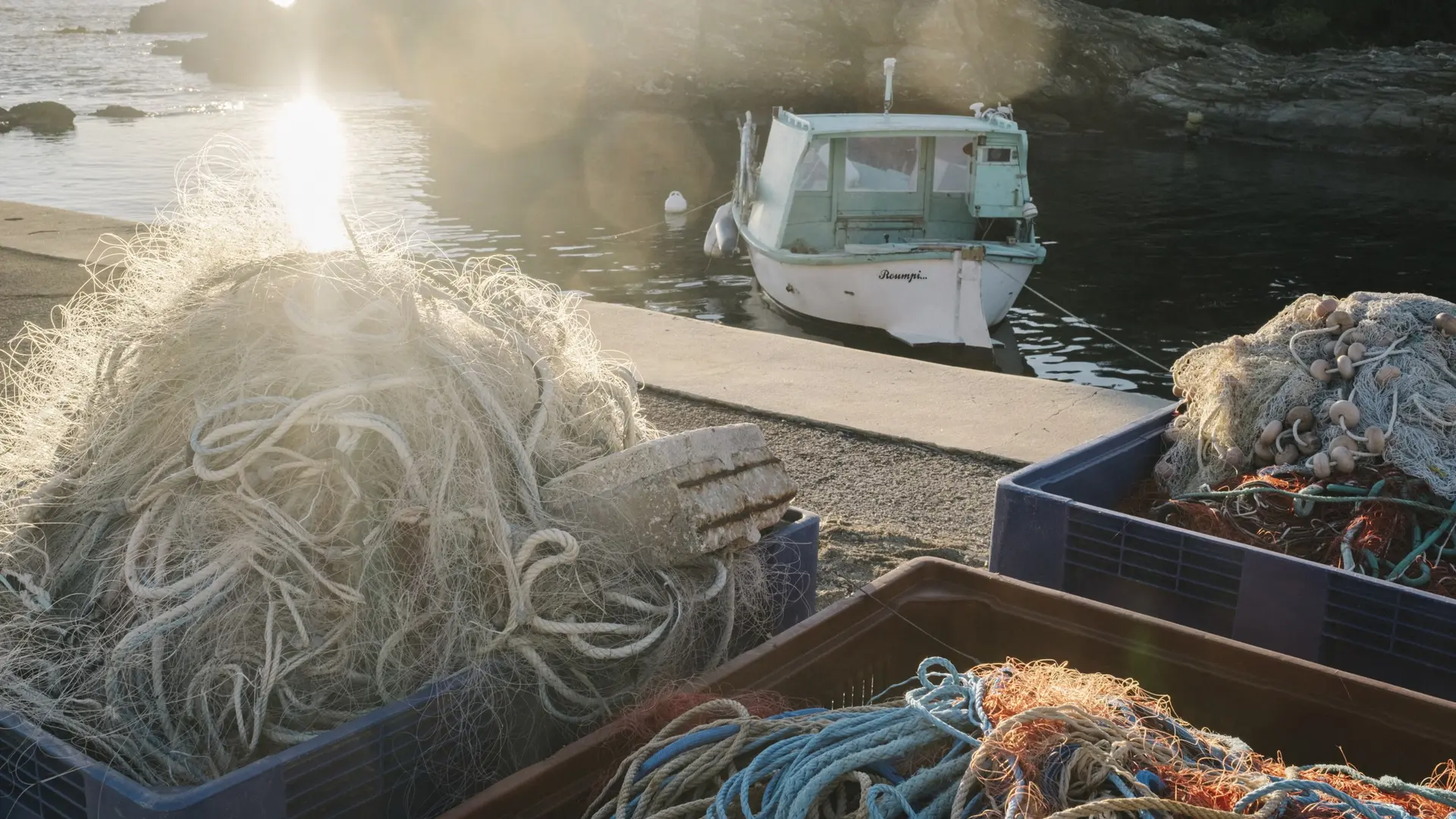 Pècheurs traditionnels au port du Gaou