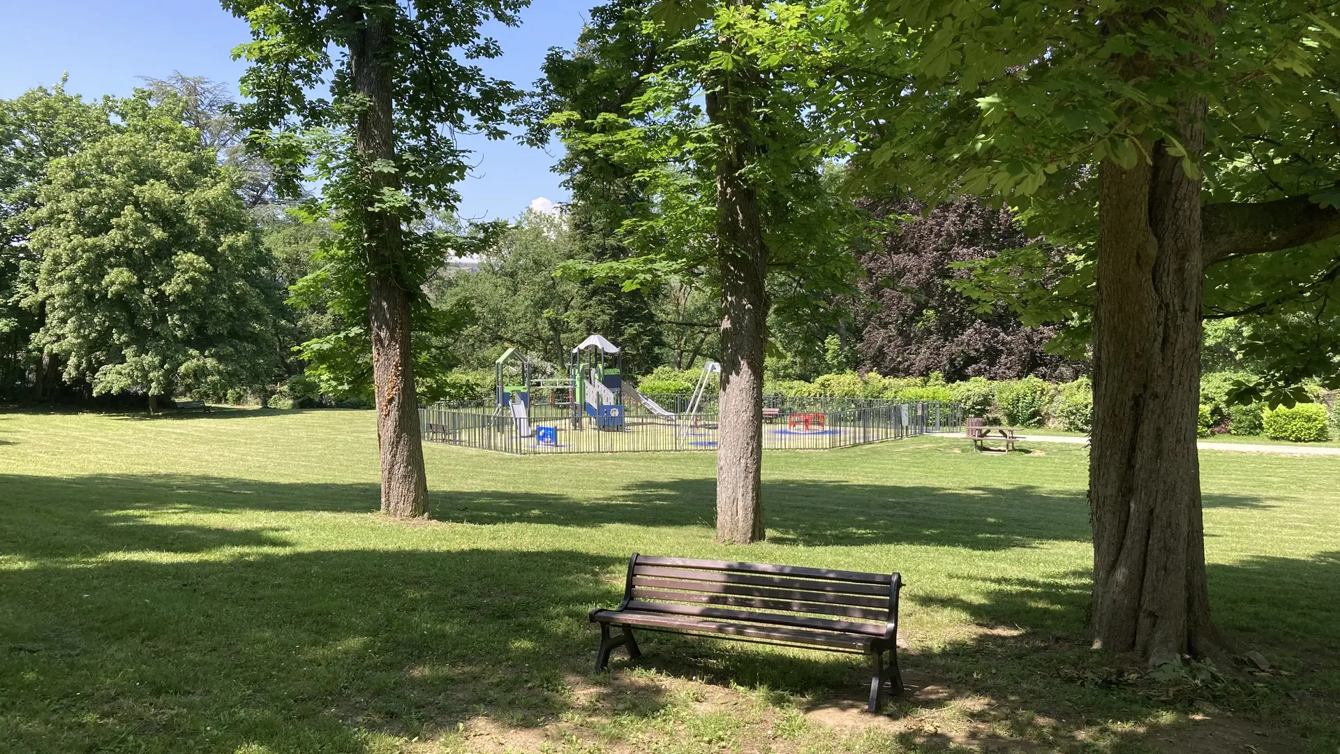 Parc de la ronceraie Laveyron