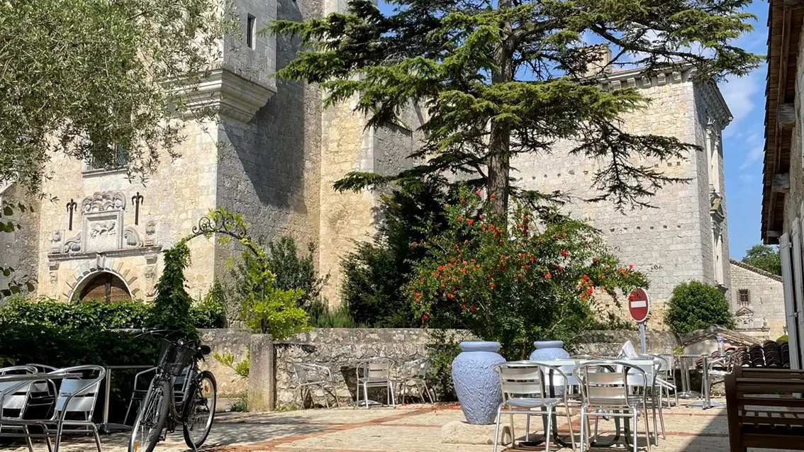 Restaurant au pied du château