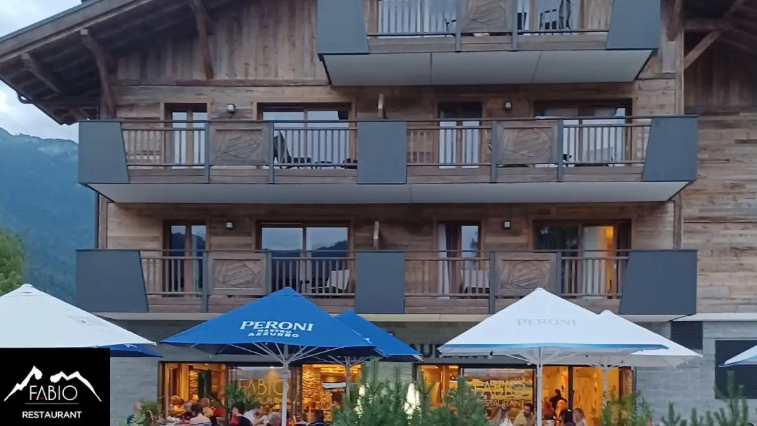 Vue depuis la terrasse sur le Fabio Restaurant de Samoens Grand Massif - Haut Giffre