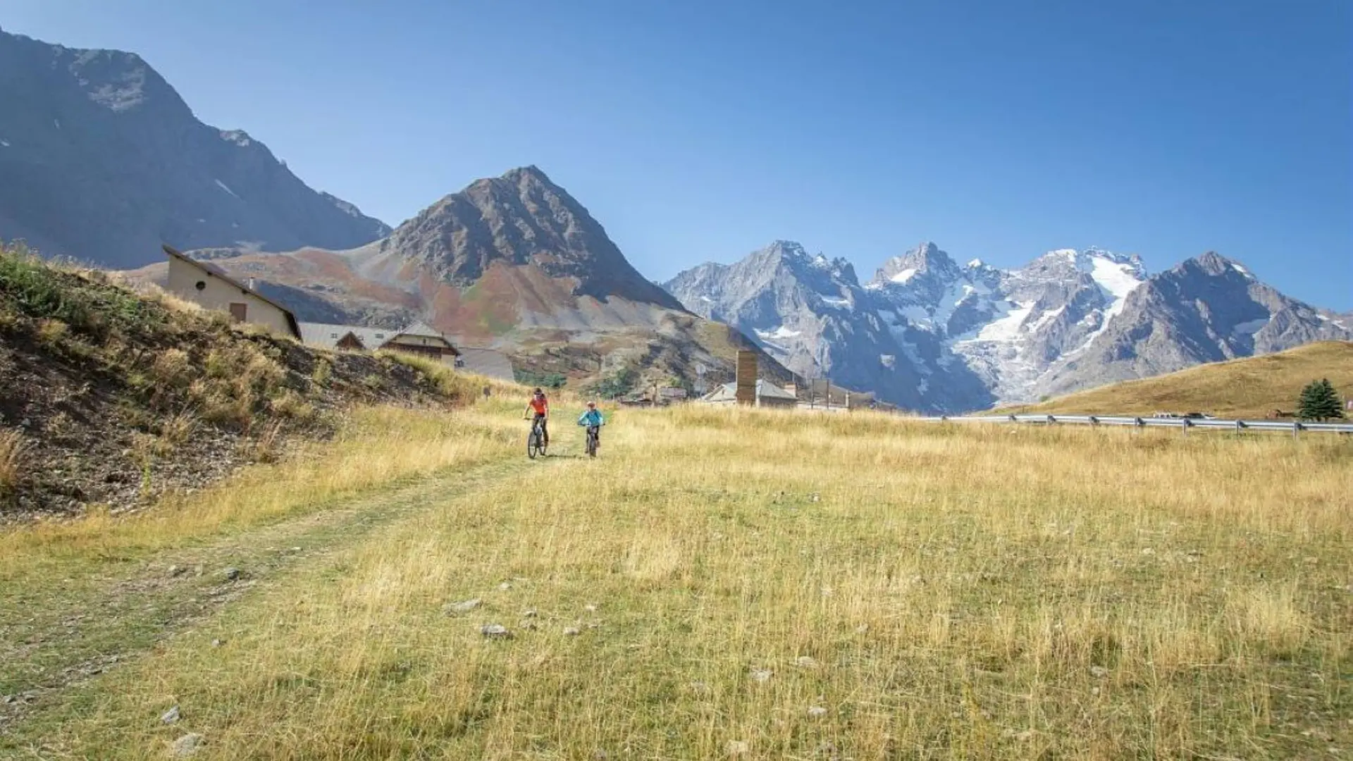 En direction du Casset depuis le col du Lautaret