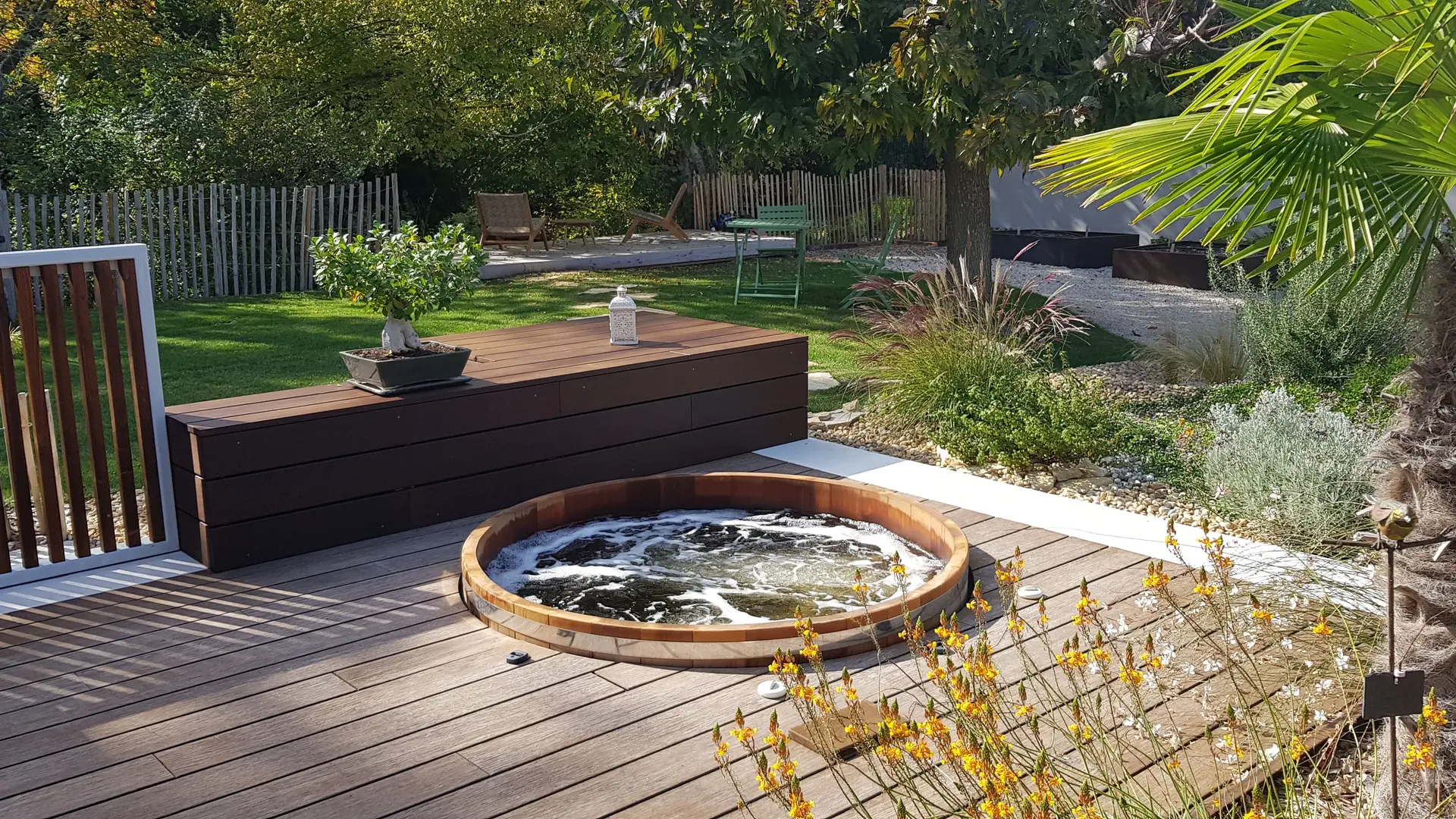 Le spa nordique, avec vue sur la terrasse-ponton