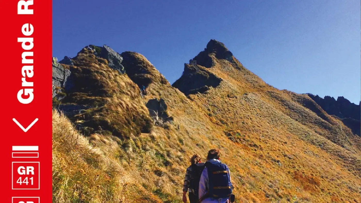 Topoguide GR® - Volcans et lacs d'Auvergne