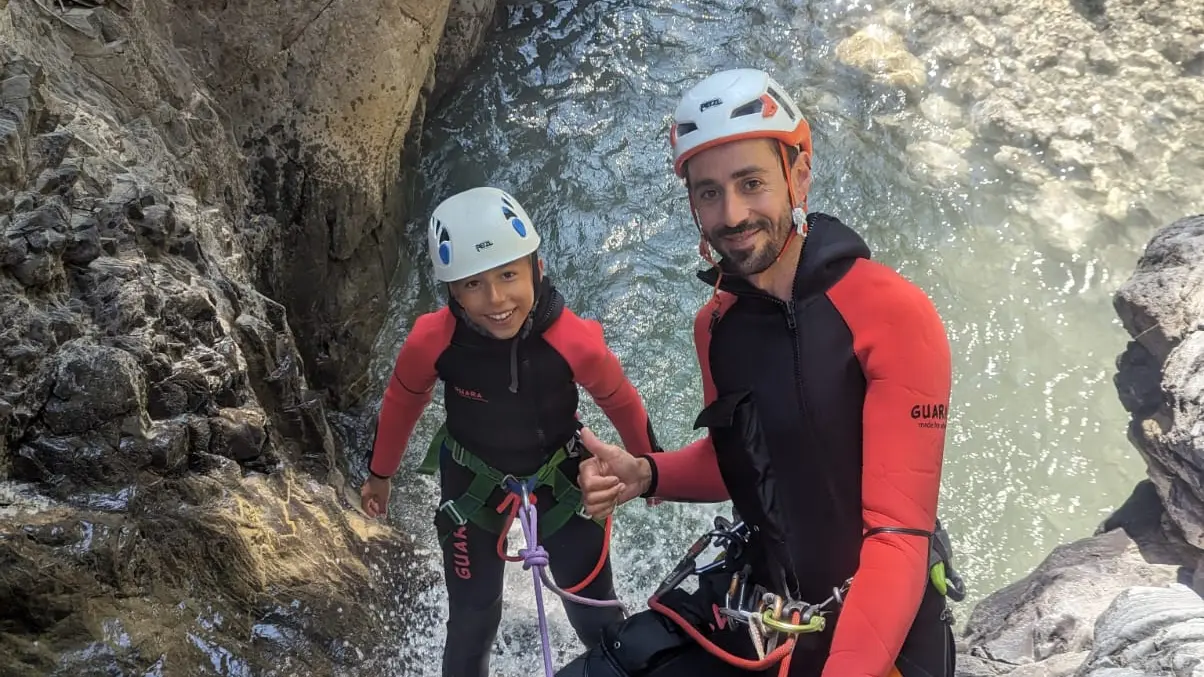 descente en rappel activité canyoning