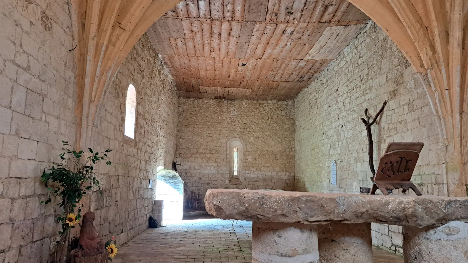 Vue intérieur de la chapelle Saint-Pierre d'Ax
