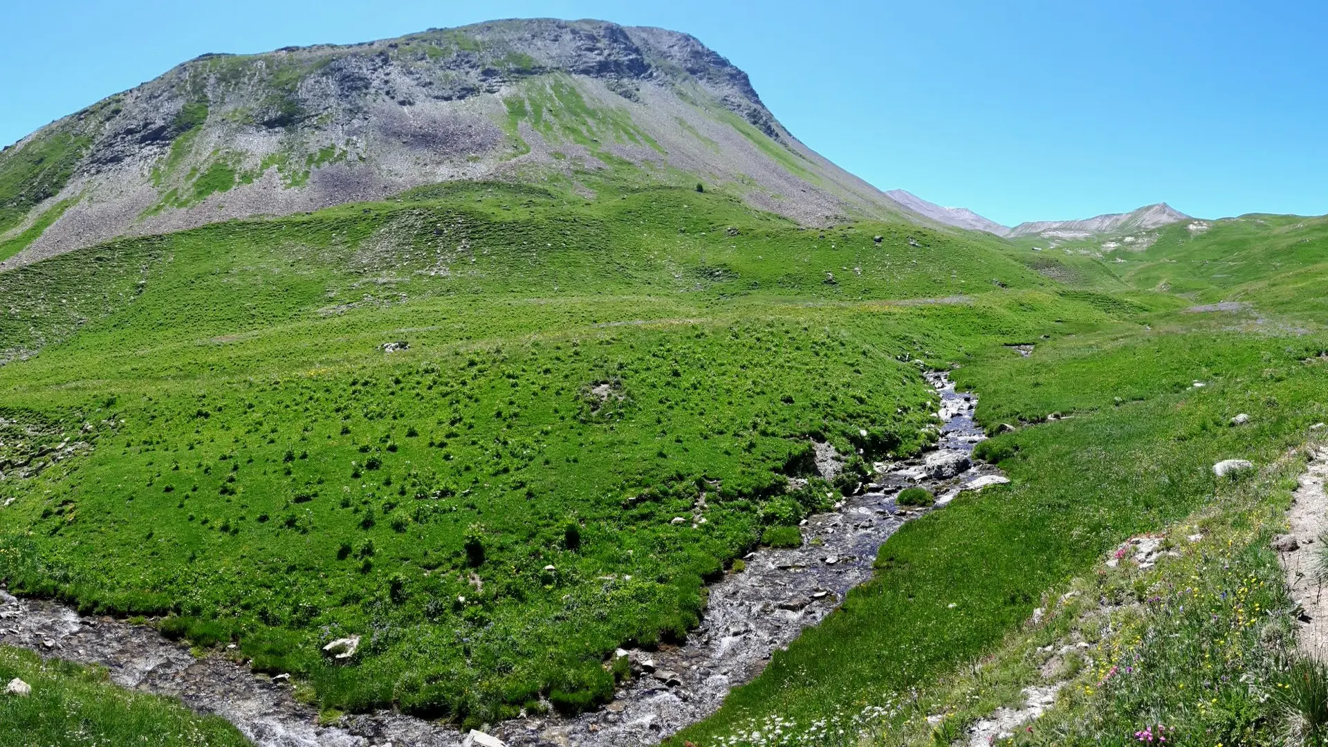 Chastan Sport - Randonnée trottinette Tout Terrain et location Fat Bike à assistance électrique_Crévoux