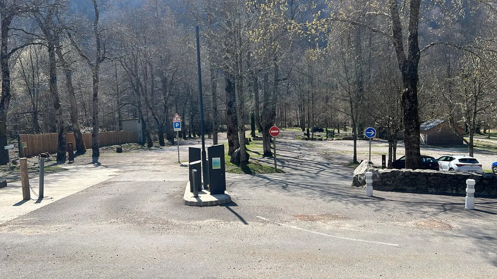 Le parking des forges d'Orlu