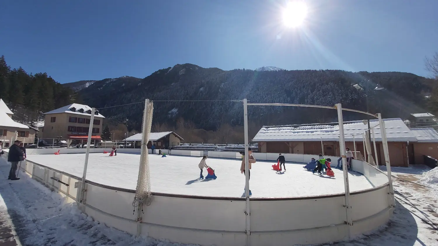 Patinoire de Pont du Fossé, vallée du Champsaur