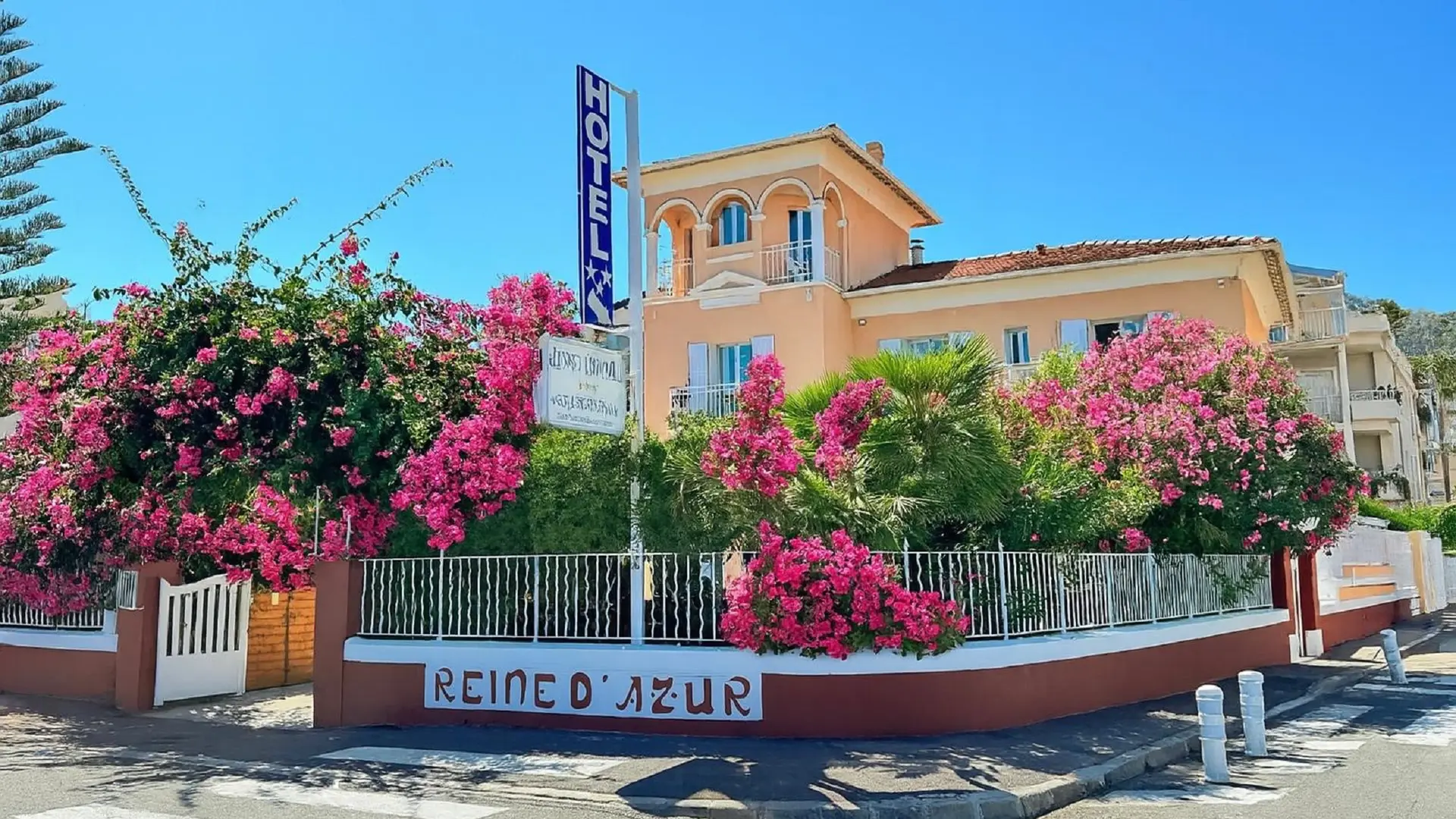 Hôtel Reine D'Azur_Roquebrune-Cap-Martin