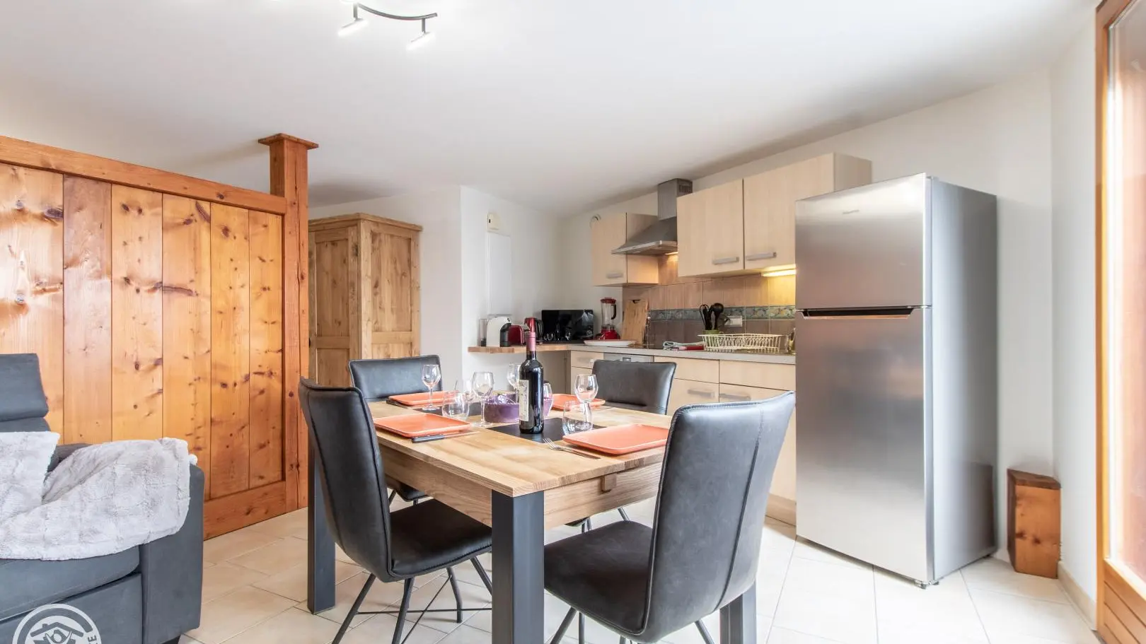 Cuisine ouverte et espace repas