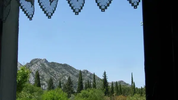 vue du gÃ®te sur les Alpilles