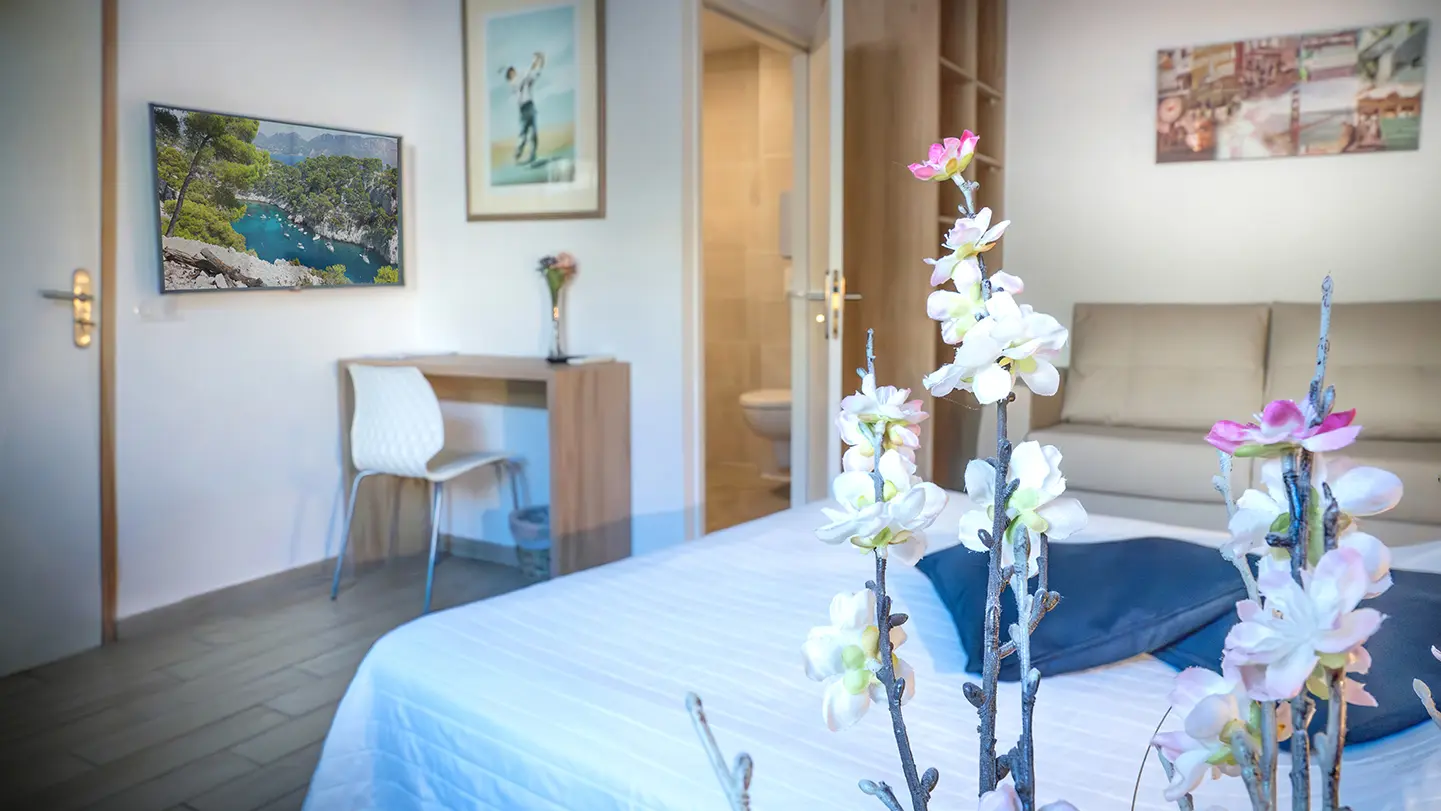 Chambre hôtel Le Golfe à Cassis