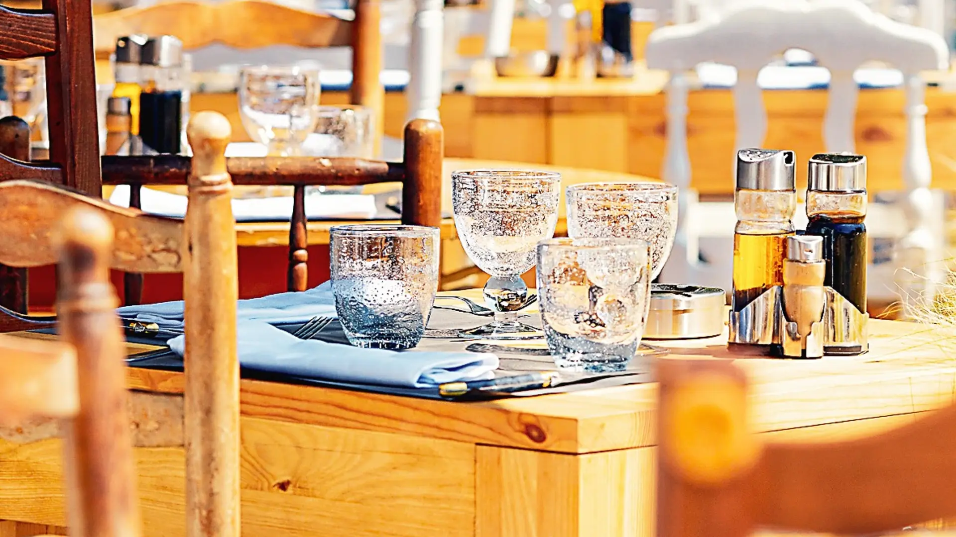 Méditerranée restaurant, port de la Darse