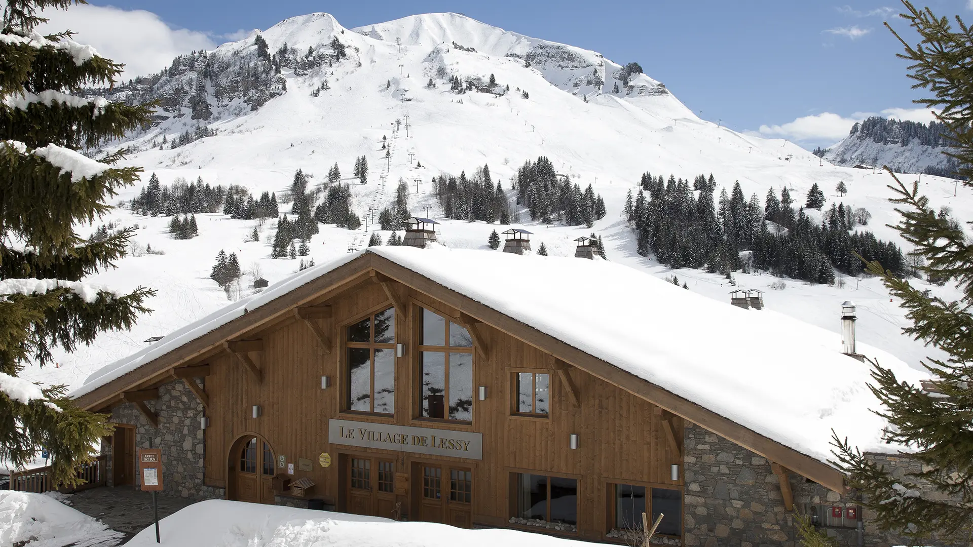 CGH Résidences & Spas Le Village de Lessy - La Résidence en hiver