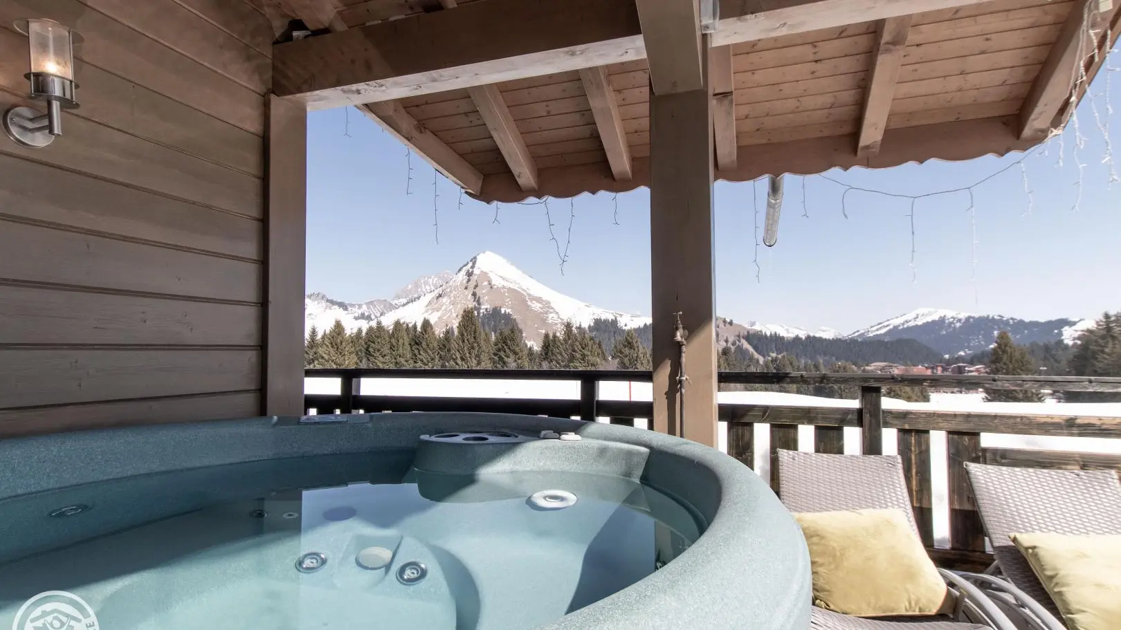 Spa extérieur sur terrasse