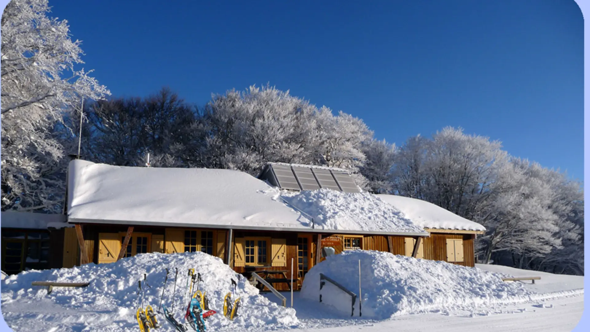 Snowshoe outing and stopover at the refuge
