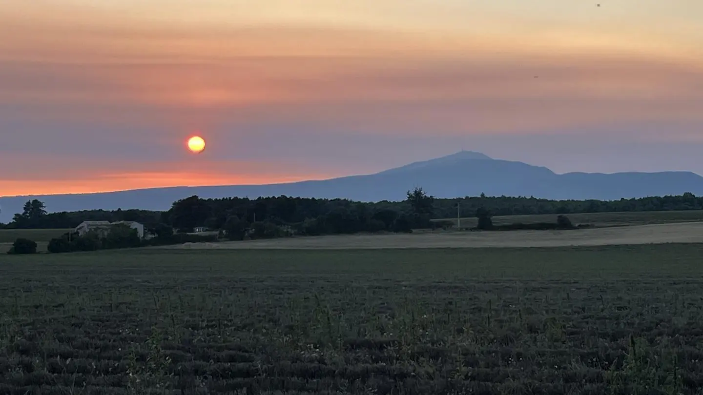 Coucher de soleil vue Mont Ventoux