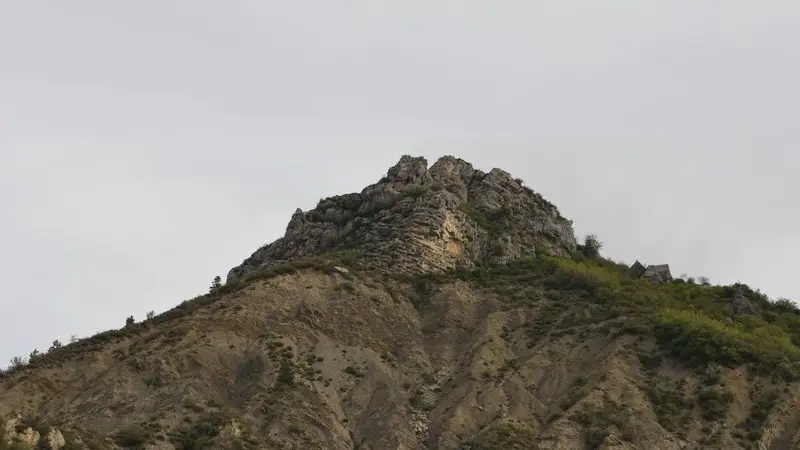 Le Pic de l'Aigle depuis le sentier