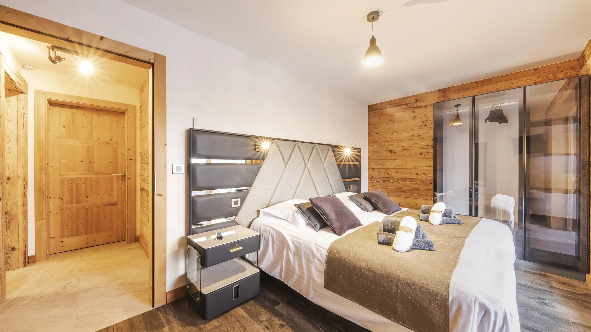 Room-2_Chalet Le Whymper_Châtel