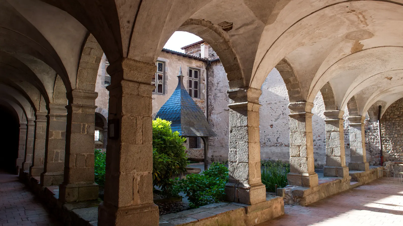 Cloitre du prieuré