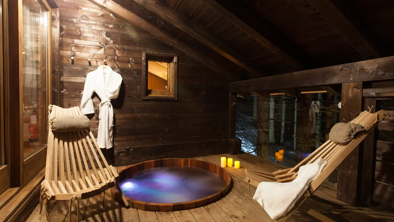 Nuit insolite dans une cabane perchée