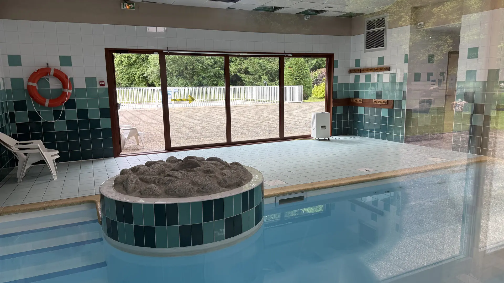 Piscine intérieure