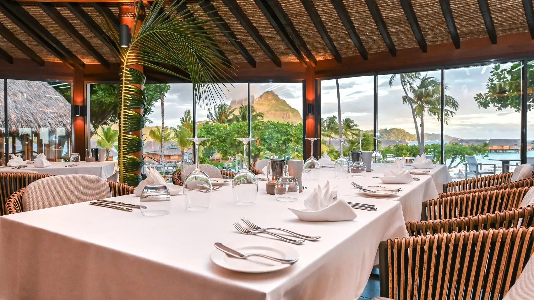 Restaurant Otemanu - Le Bora Bora By Pearl Resorts