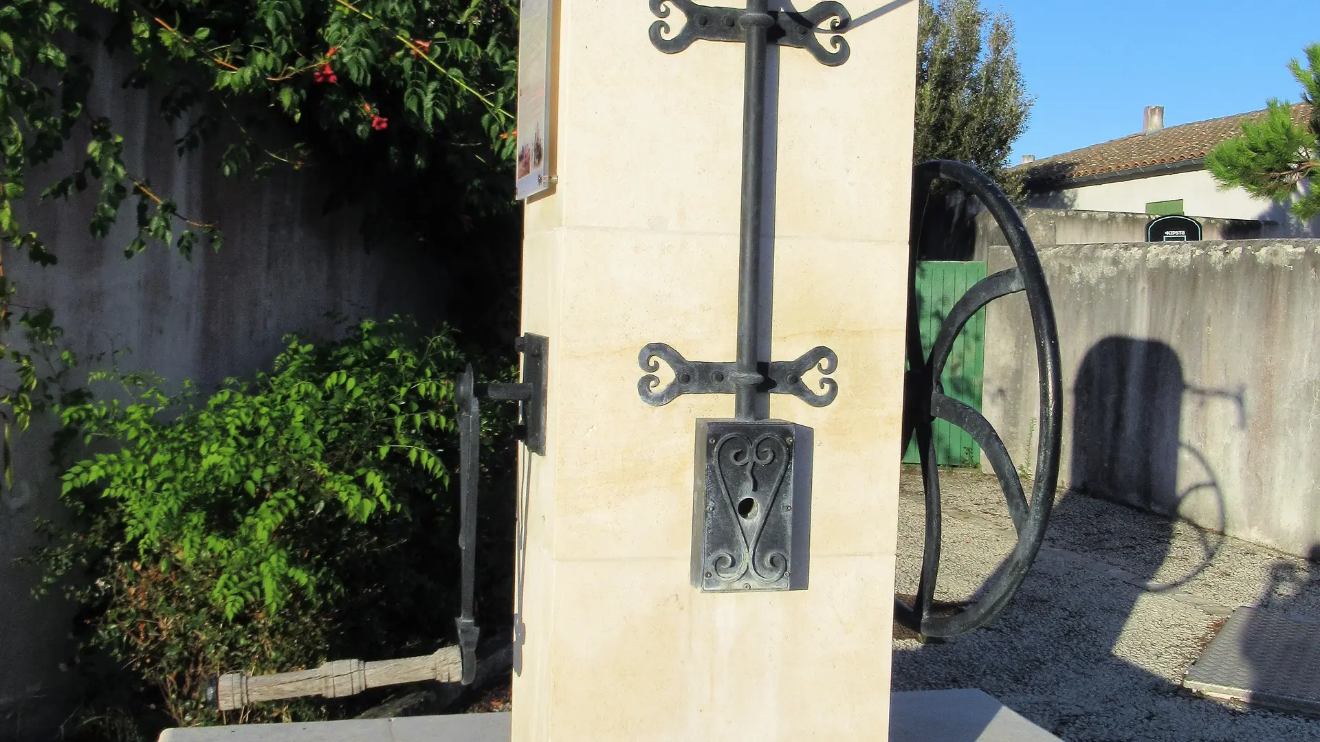 Fontaine de Rivedoux de face