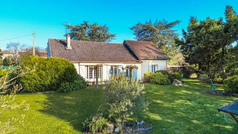 Maison vue d'extérieur