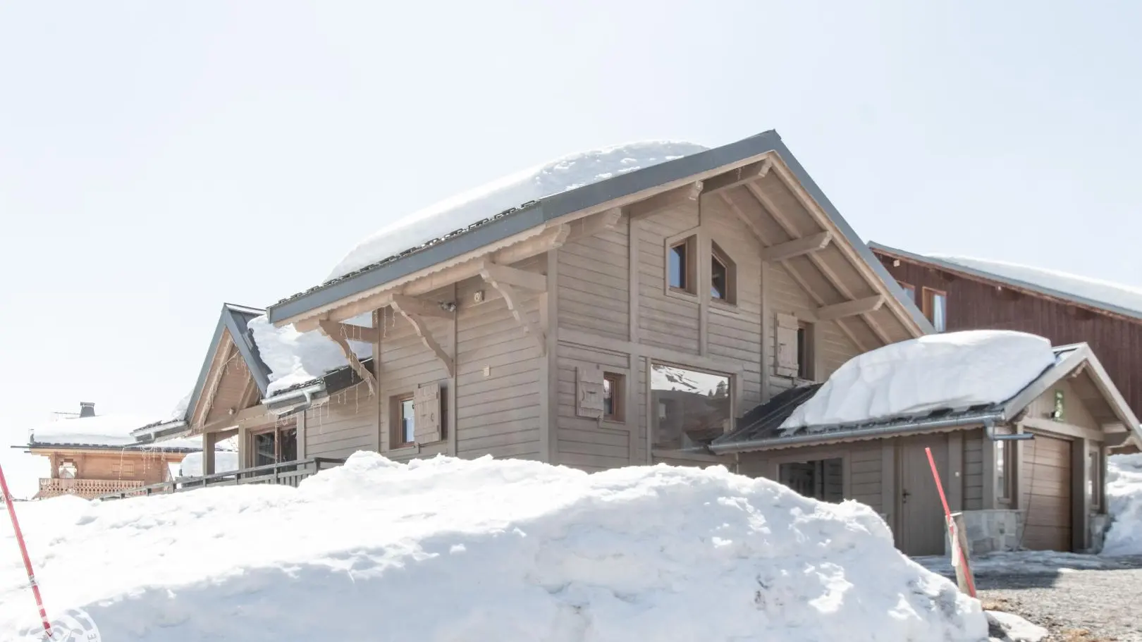 Vue du gîte depuis chemin d'accès