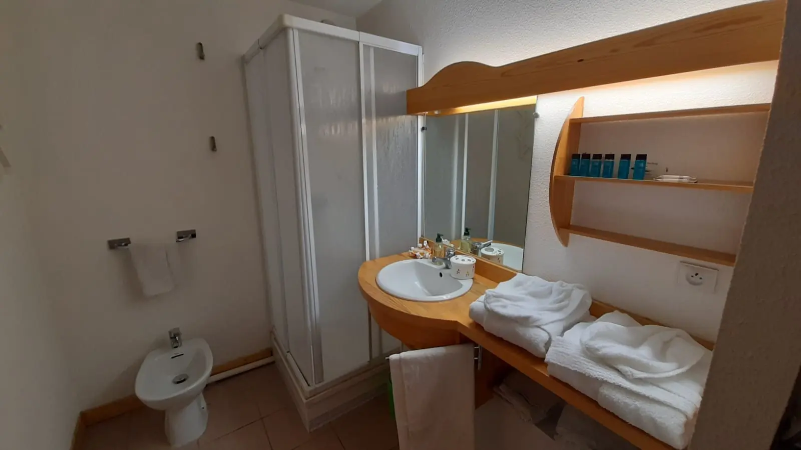 3-pieces-grande-torino-skyway-mars-9-salle-d'eau-serre-chevalier-briancon