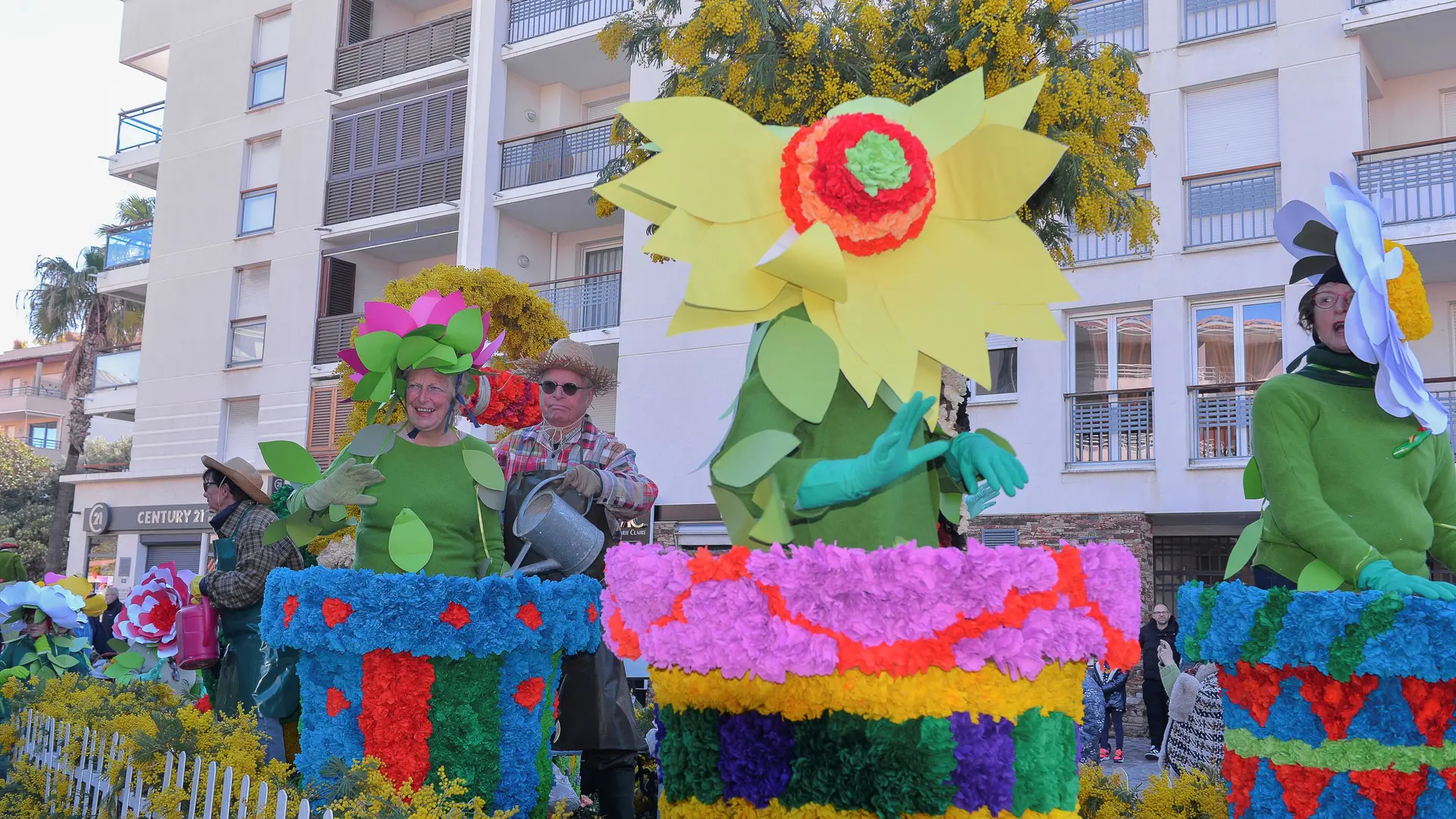 Corso du Mimosa à Cavalaire