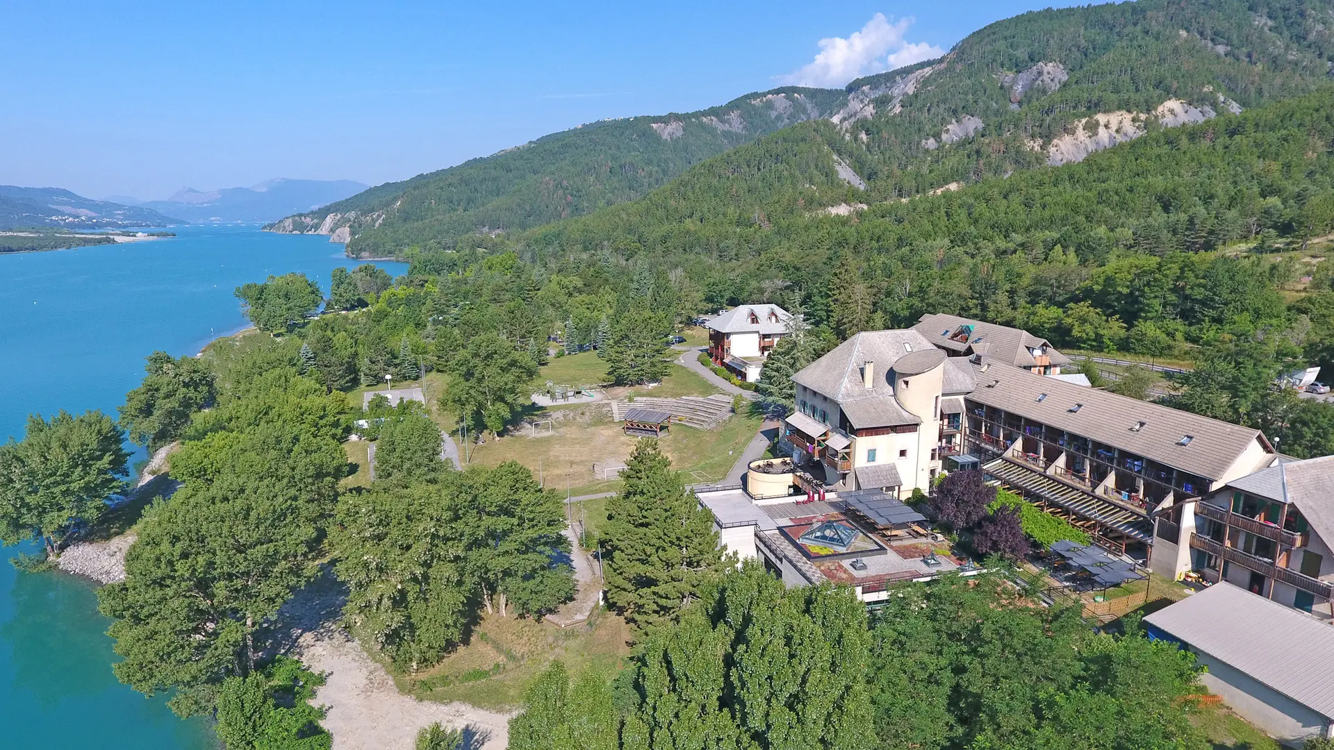 Chadenas - village vacances