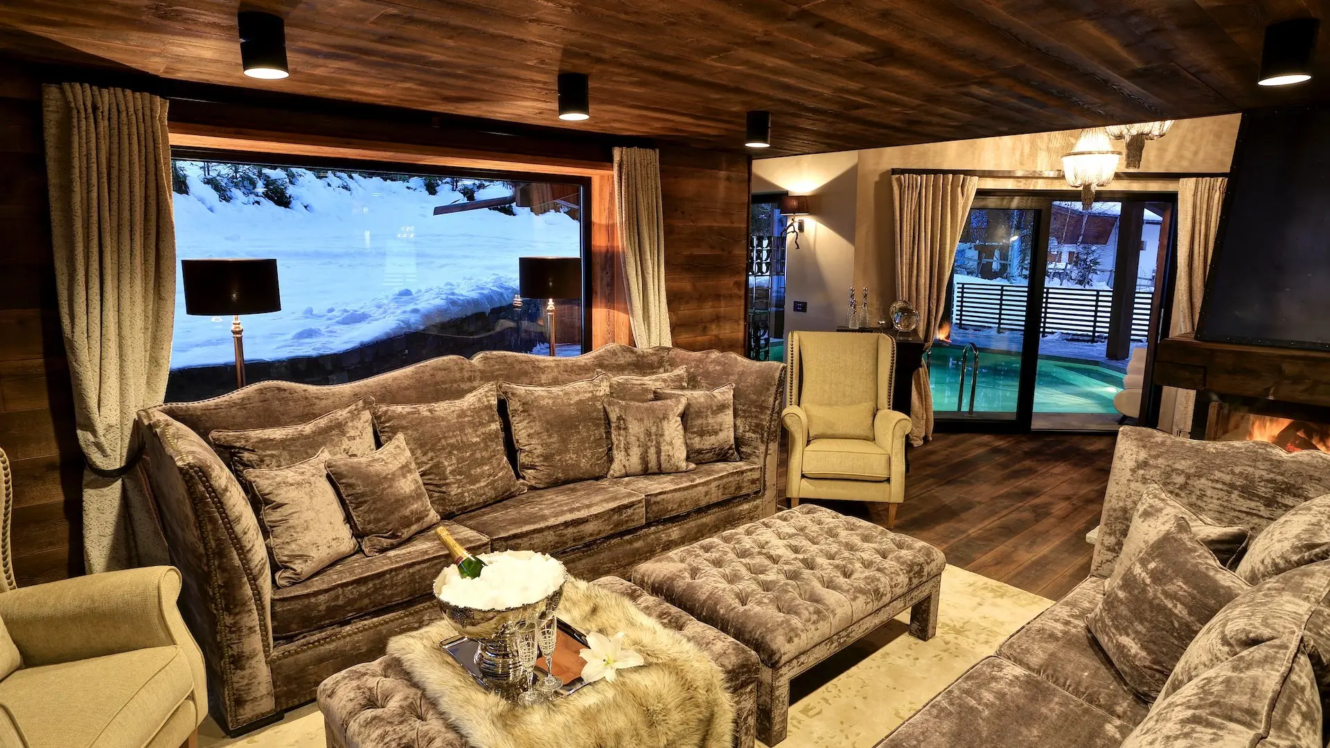 Chalet Alta living space