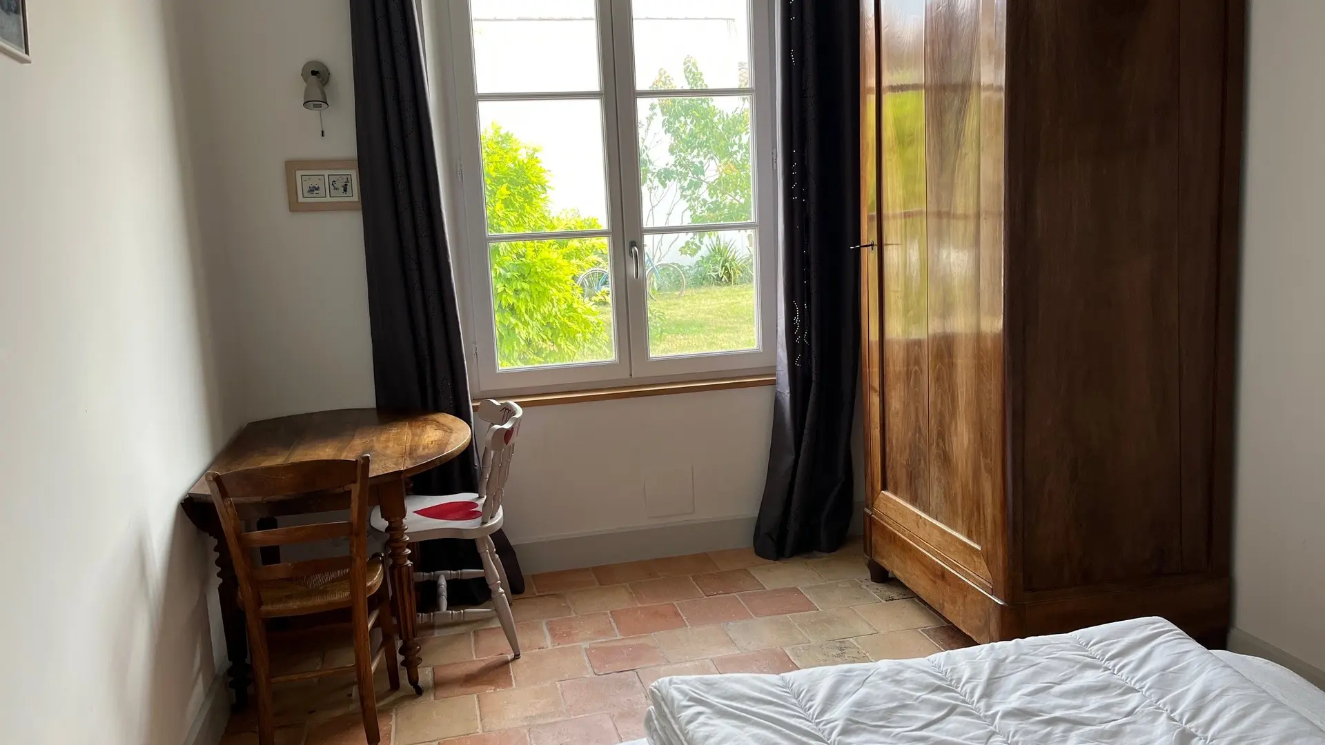 Window + desk in bedroom 2