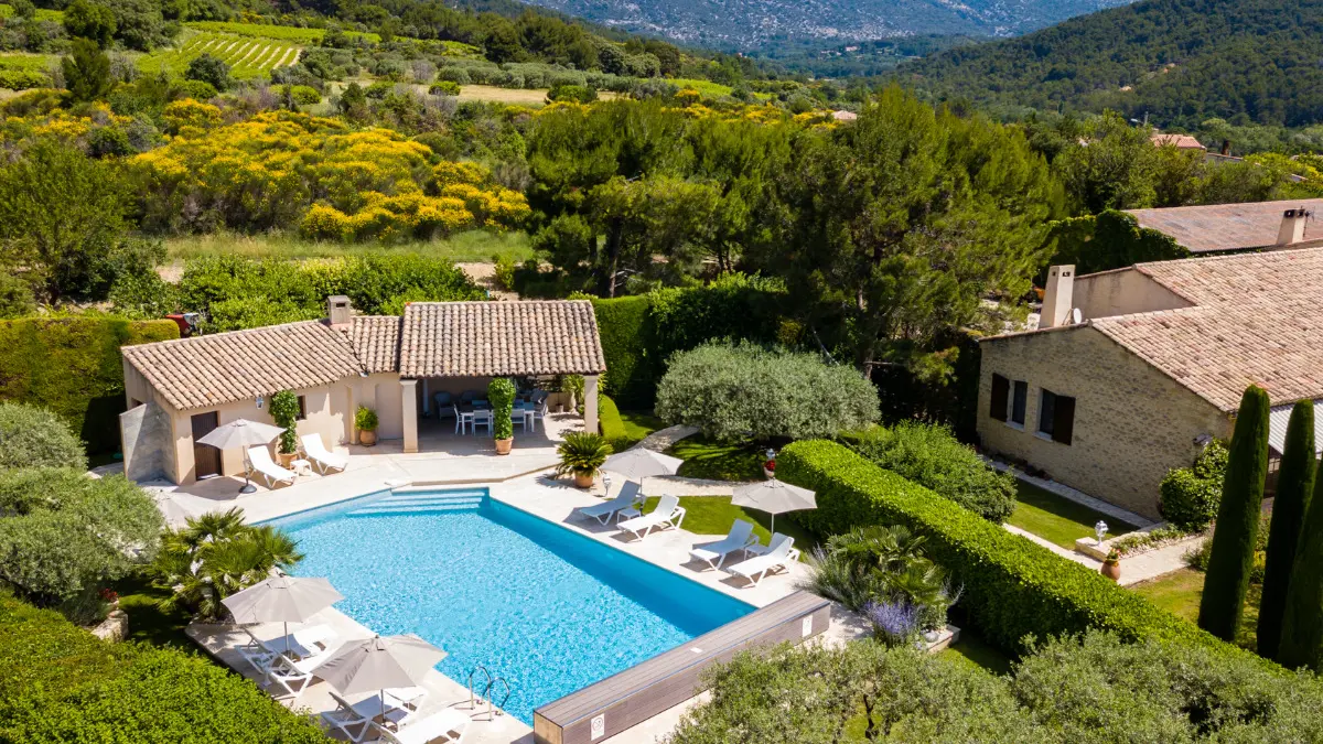 Piscine et environnement