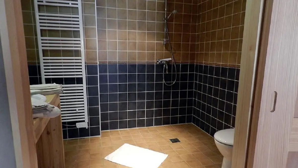 Une salle d'eau à l'italienne