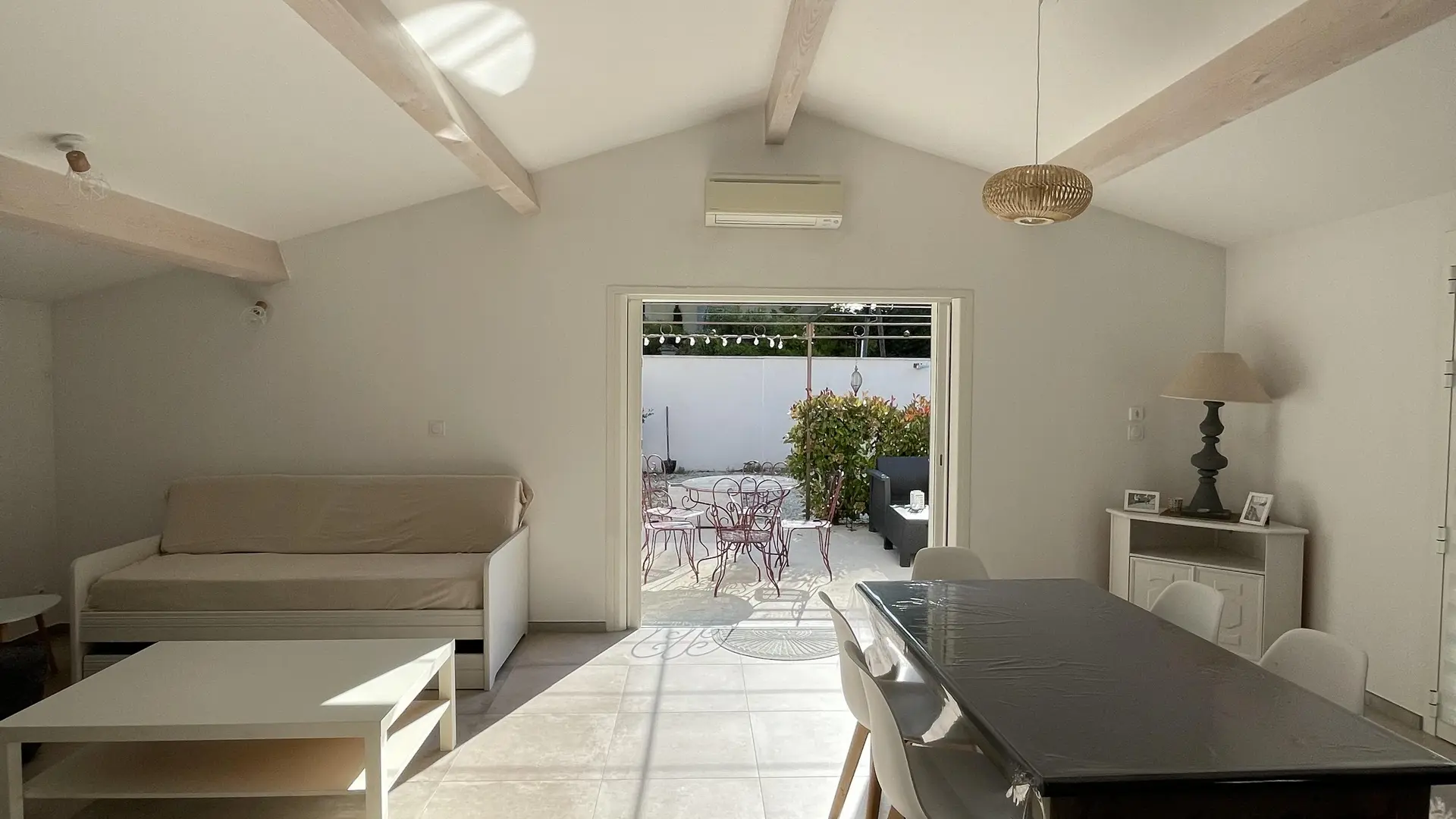 Gîte Mas des Roumaises_Le Thor pièce à vivre