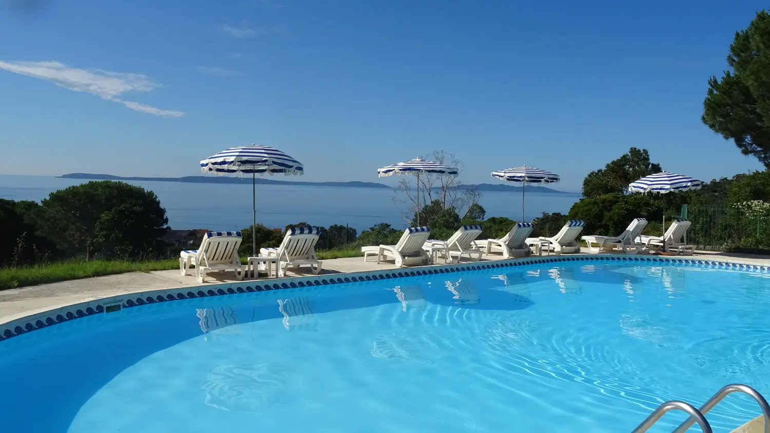 Azur Hôtel - Cavalière - Le Lavandou