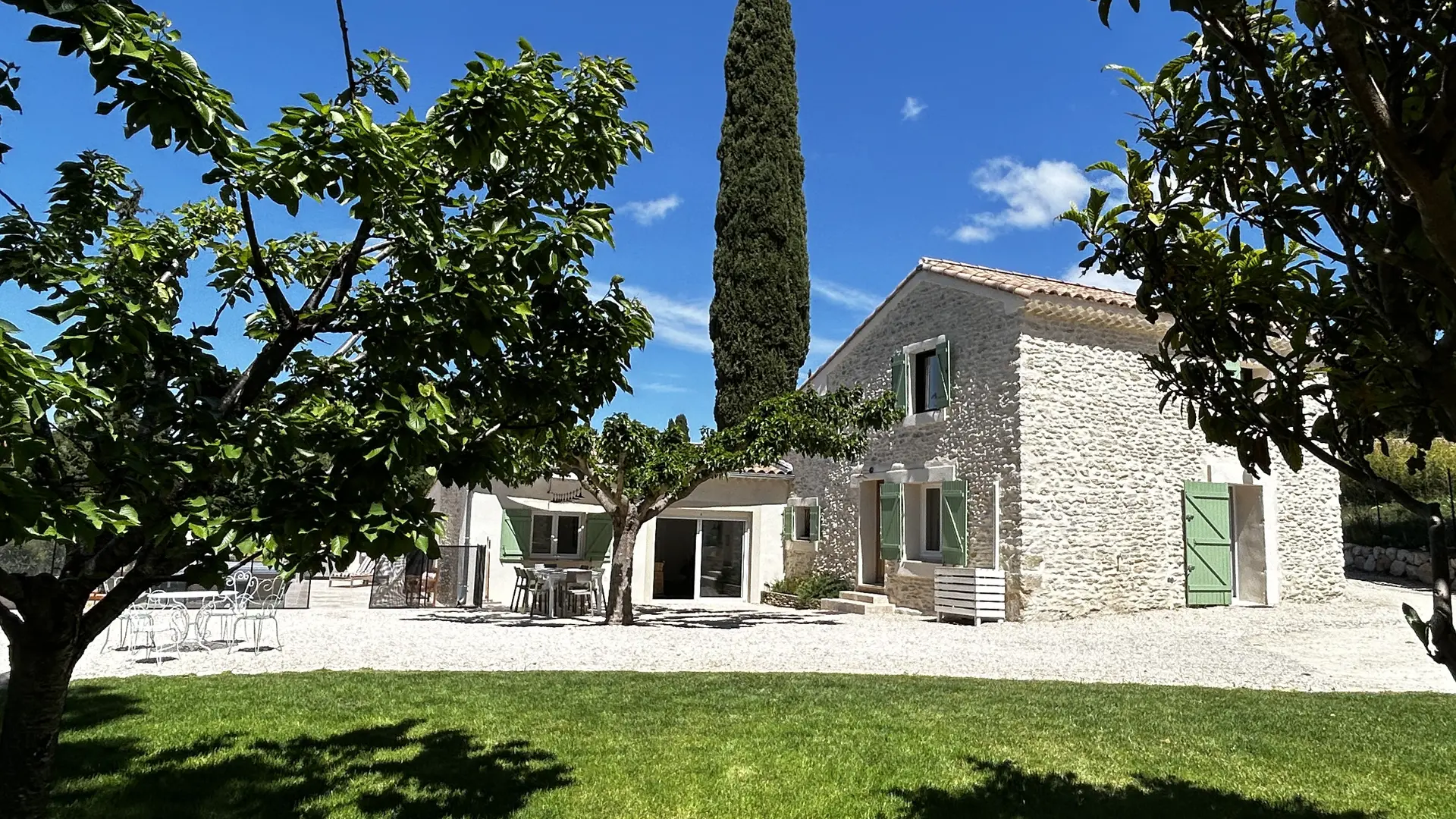 Mas Saint Antoine_L'Isle-sur-la-Sorgue extérieur jardin