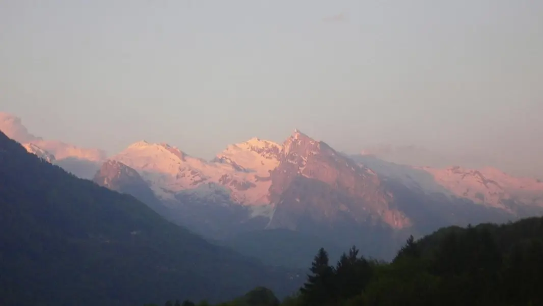 Sixt Fer à Cheval vue du jardin